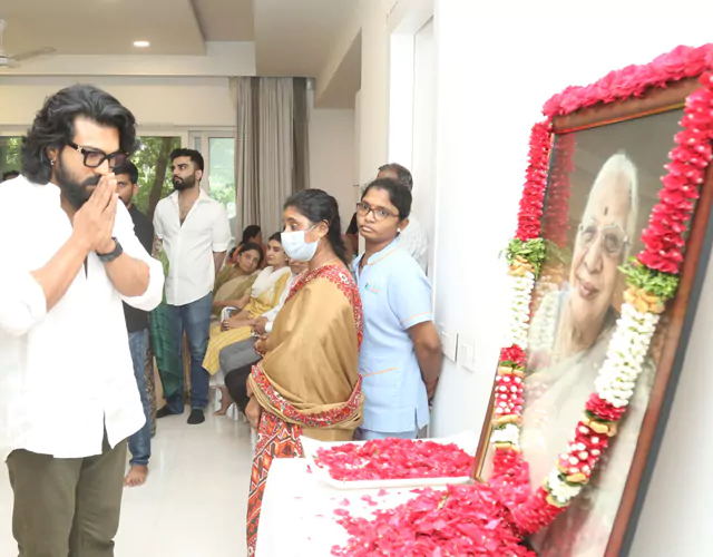 Ram Charan Pays Homage to Allu Kanakaratnam